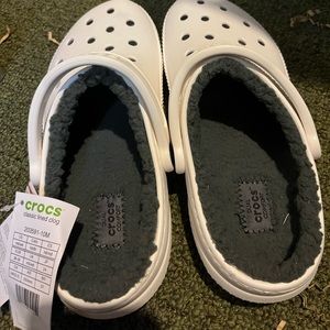 NWT Fleece Lined Crocs Mens 6 / Womens 8